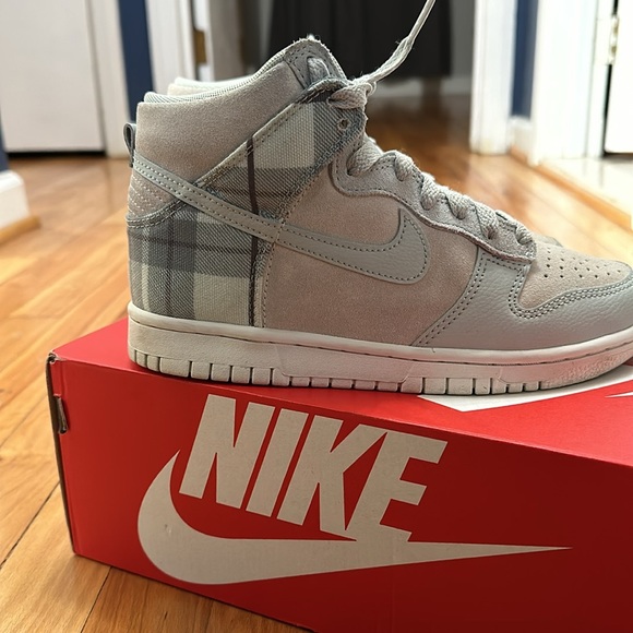 Nike Dunk High SE - Picture 4 of 5